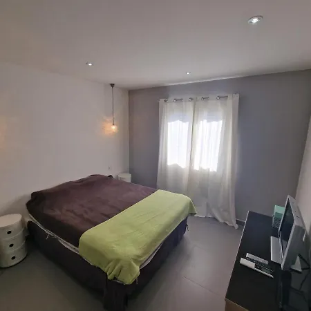 Апартаменты Vue Fromontica *